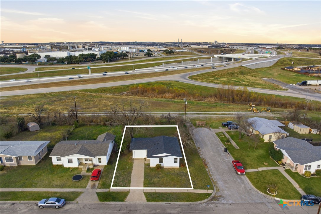 958 Fannin Loop Temple, TX 76501 - Photo 28 of 30 a view of a swimming pool with an ocean view