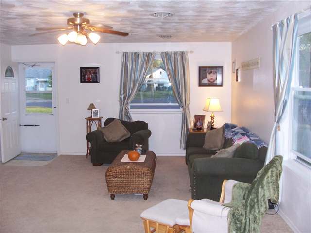 121 Berry Road Marquette Heights, IL 61554 - Photo 8 of 8 Gallery Image 8