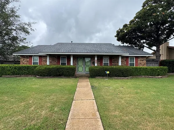 $350,000 | 3818 Twin Falls Street, Irving, TX 75062