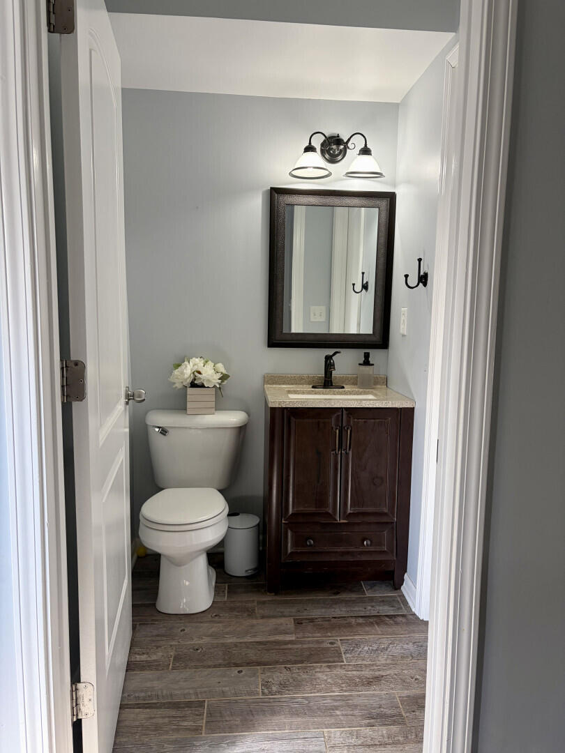 N3432 Beach Road Geneva, WI 53147 - Photo 15 of 25 N3432BeachRd_66021_15