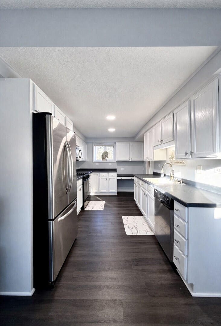 N3432 Beach Road Geneva, WI 53147 - Photo 4 of 25 N3432BeachRd_66021_4