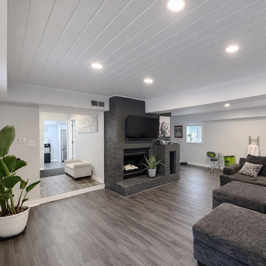 N3432 Beach Road Geneva, WI 53147 - Photo 10 of 25 N3432BeachRd_66021_10