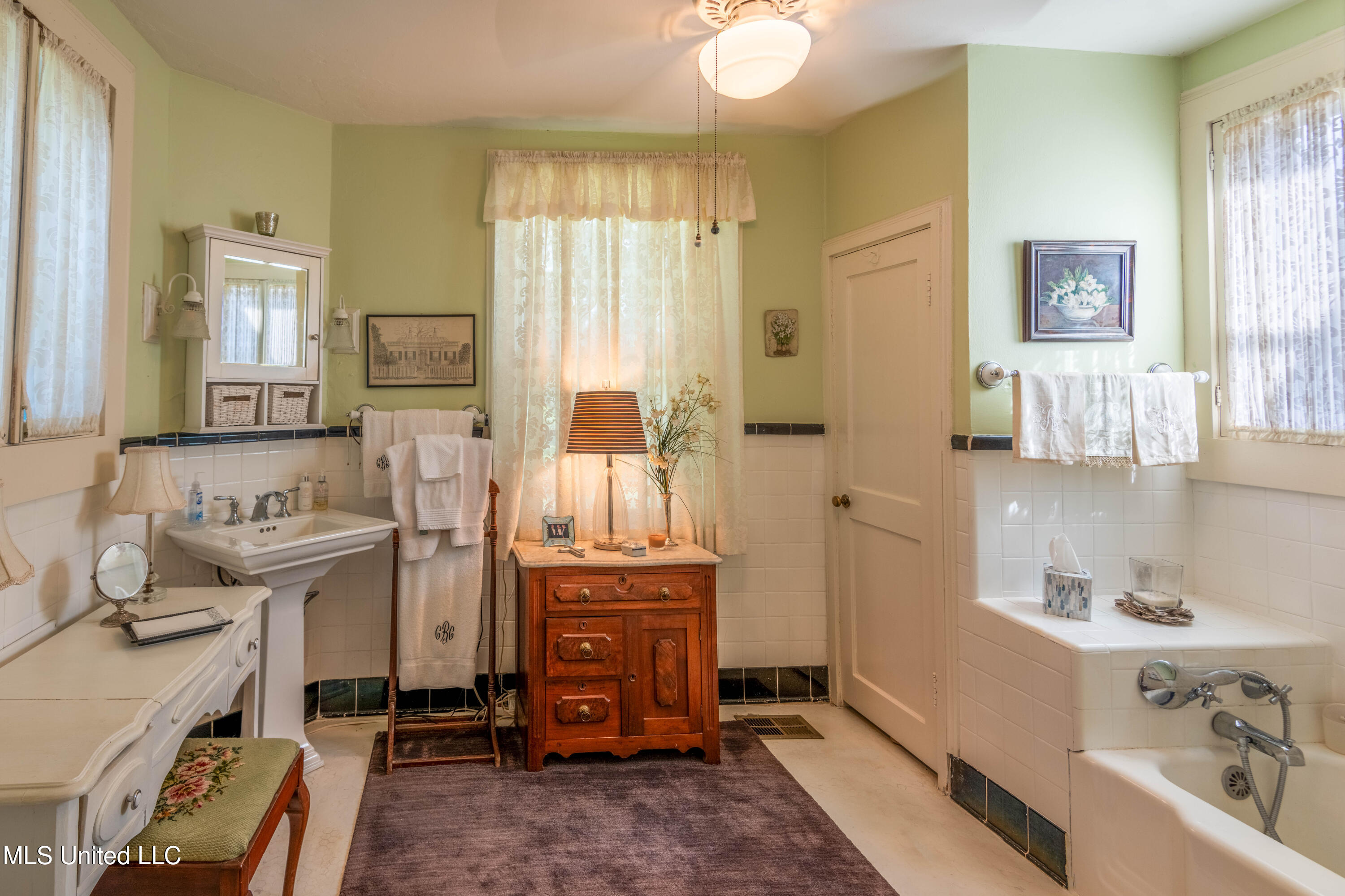 131 Winchester Road Natchez, MS 39120 - Photo 18 of 28 _NEF2600-HDR-Edit