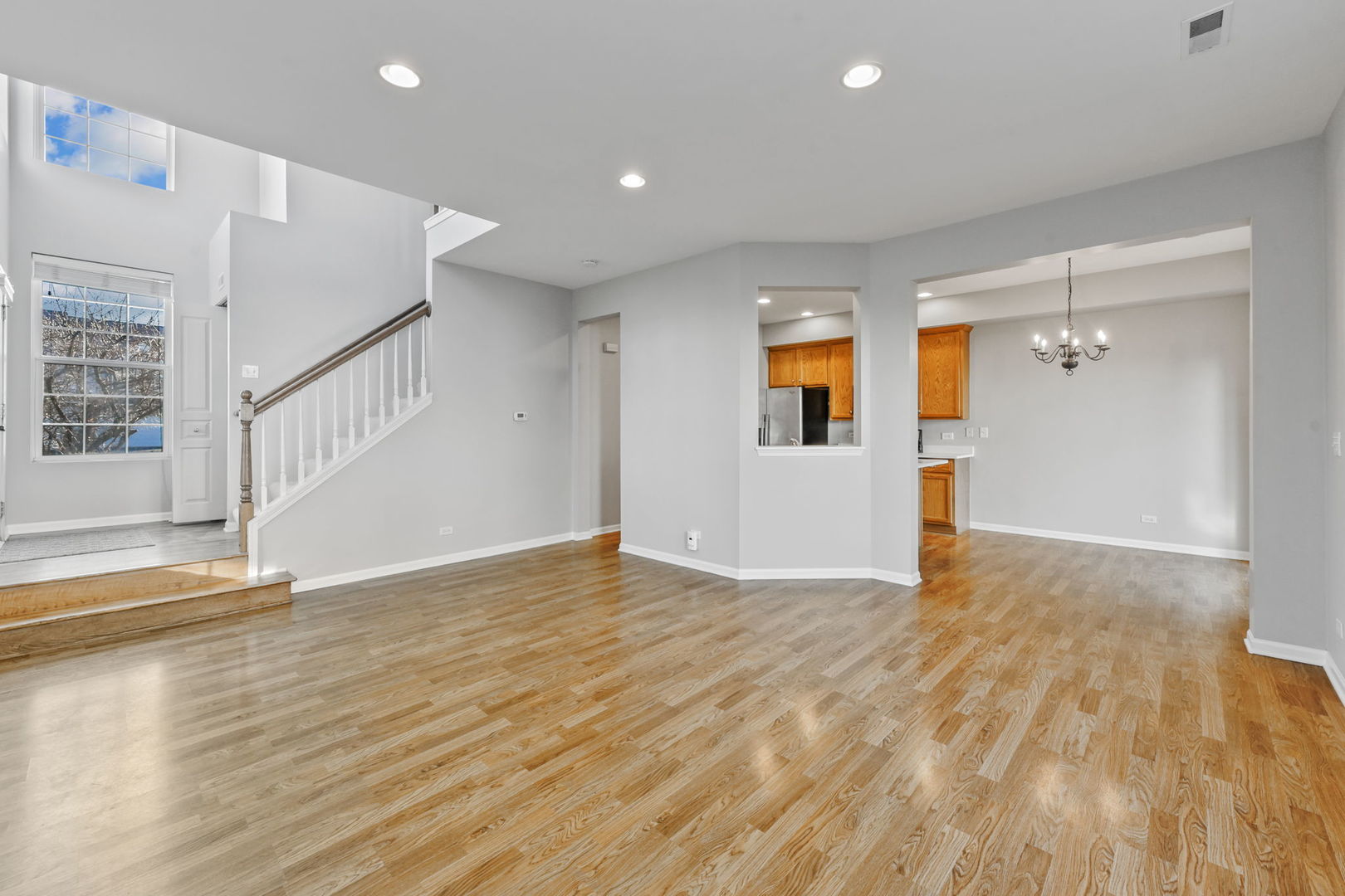 3142 Bromley Lane Aurora, IL 60502 - Photo 3 of 15