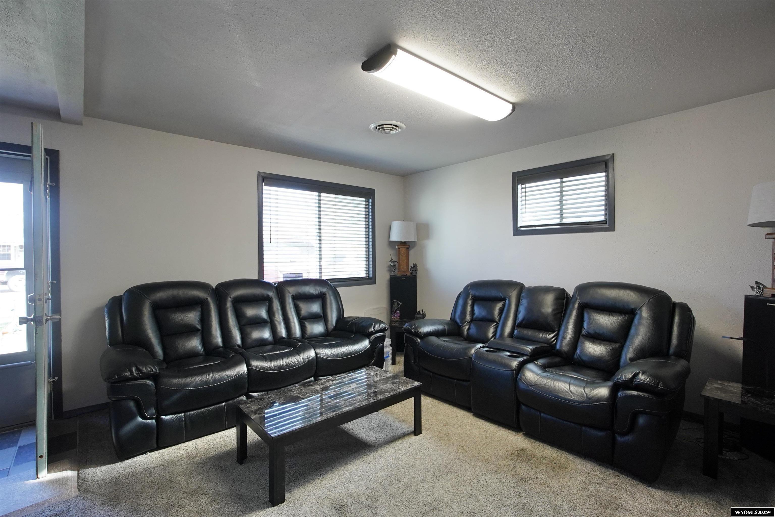 306 Siskin Street Casper, WY 82609 - Photo 7 of 21