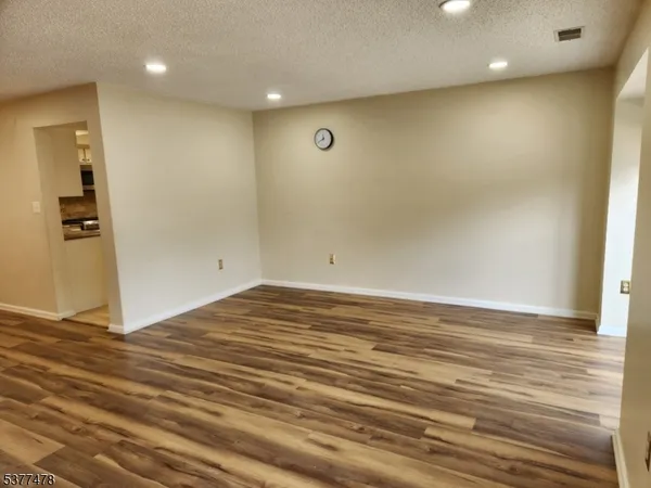 $3,000 | 502 Dunn Circle, Bridgewater, NJ 08807