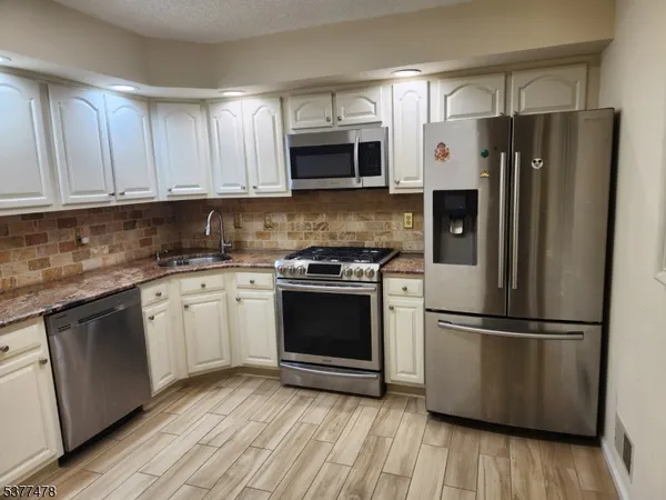 $3,000 | 502 Dunn Circle, Bridgewater, NJ 08807