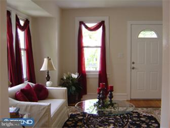 705 Edge Hill Road Abington, PA 19038 - Photo 3 of 12 Living Room