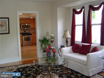 705 Edge Hill Road Abington, PA 19038 - Photo 4 of 12 Living Room
