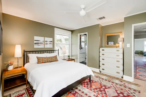 $635,000 | 1313 Corona Drive, Austin, TX 78723