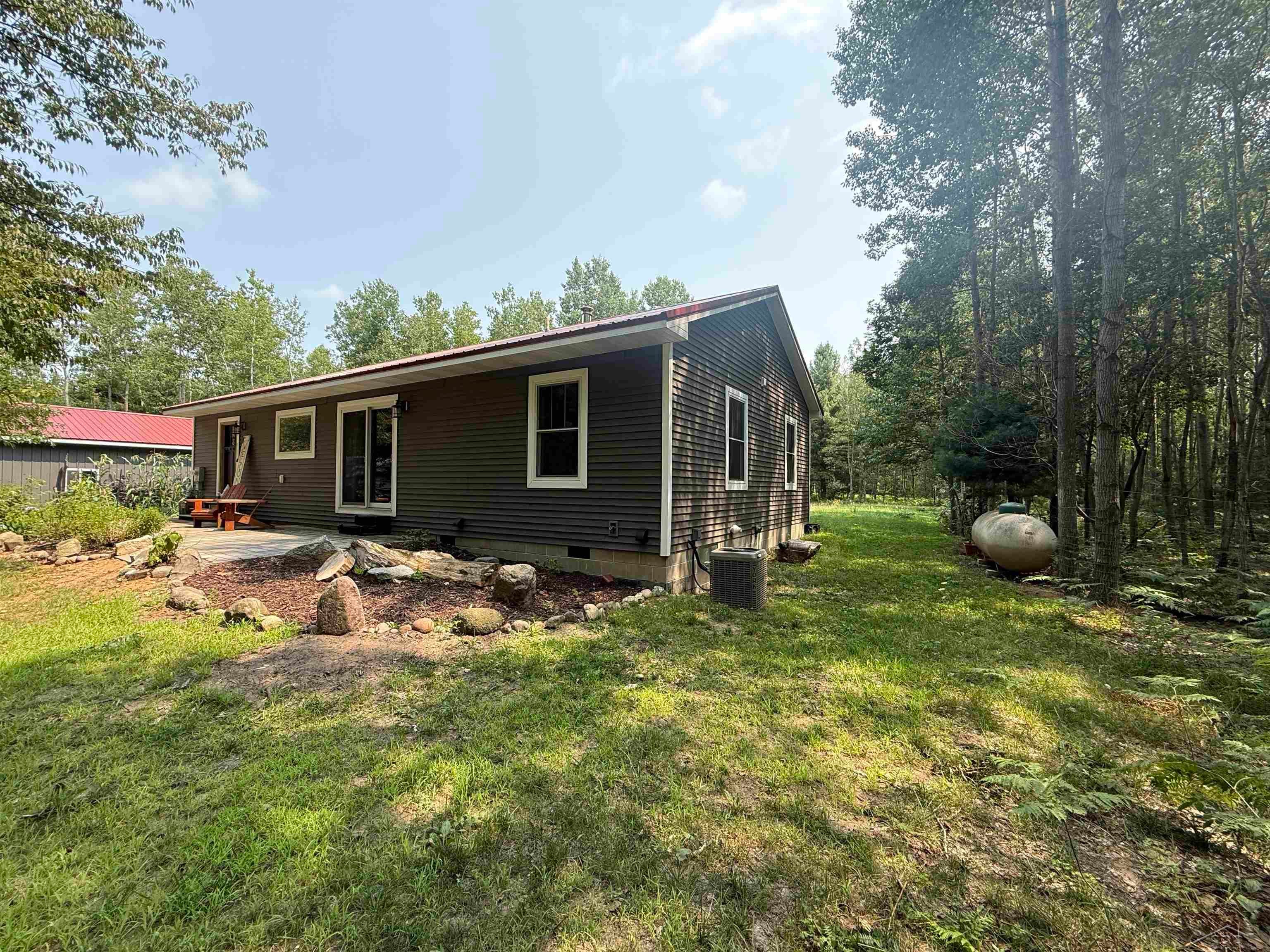648 North Lewis Road Shepherd, MI 48883 - Photo 3 of 22 Gallery Image 3