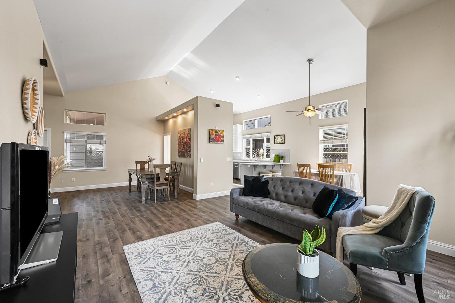 4721 Starbuck Avenue Santa Rosa, CA 95409 - Photo 11 of 53