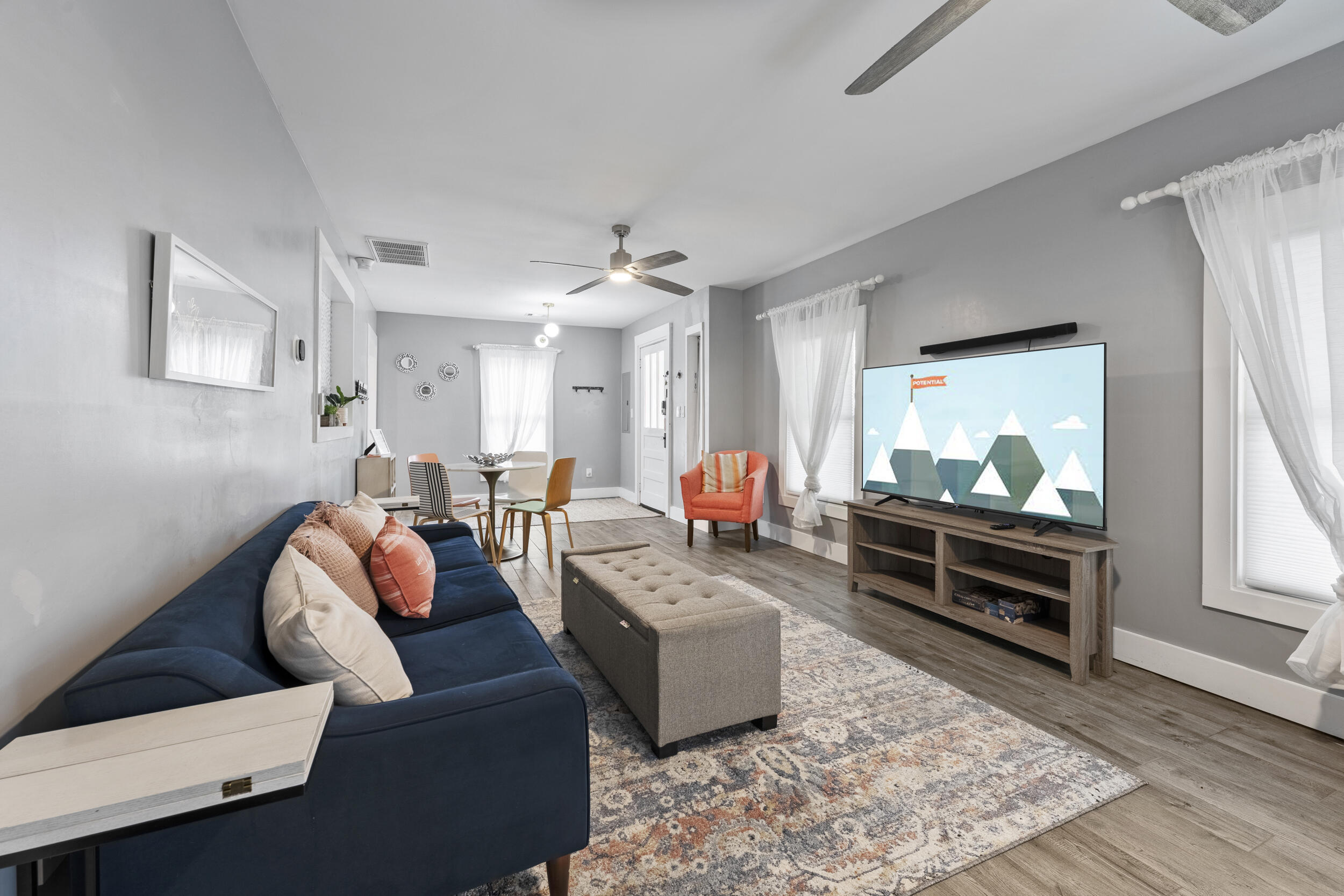 306 Ellis Street Augusta, GA 30901 - Photo 5 of 36 Living Room