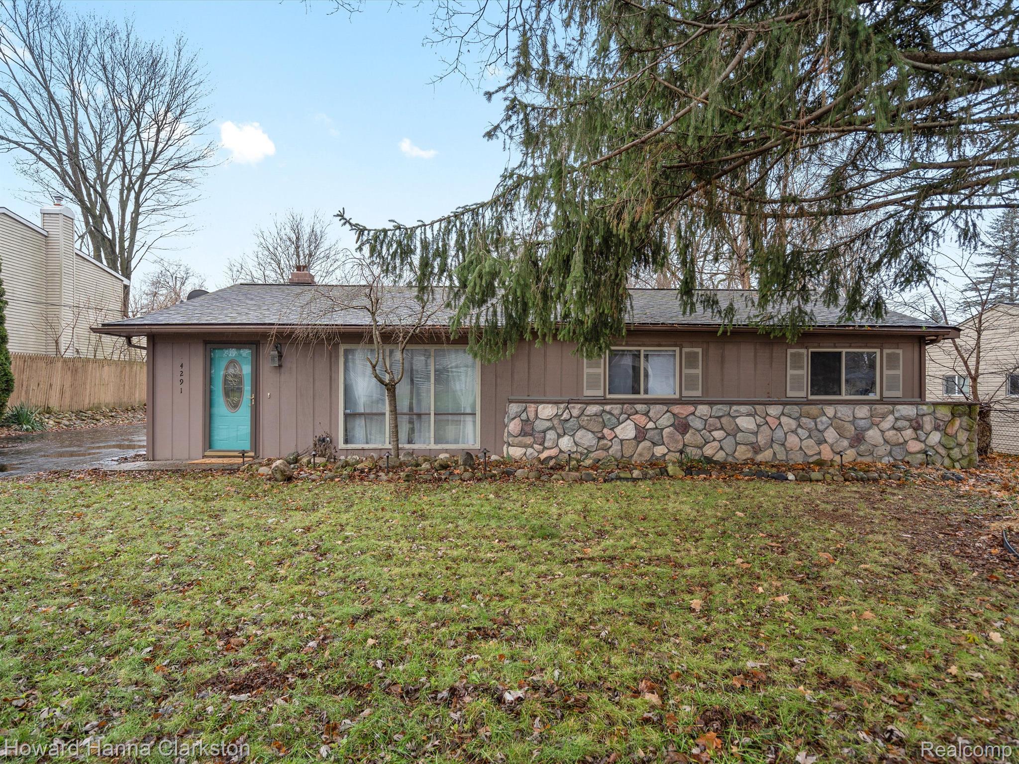 4291 Marcus Road Waterford, MI 48329 - Photo 1 of 22 Welcome Home!