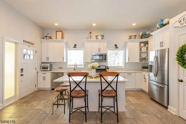 $450,000 | 8 Lesko Terrace, Ogdensburg, NJ 07439