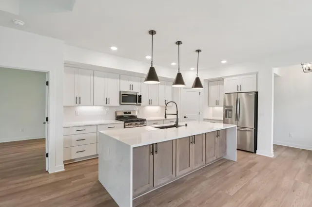 $599,900 | 2119 Bluestem Drive, Unit 201, Waukesha, WI 53188