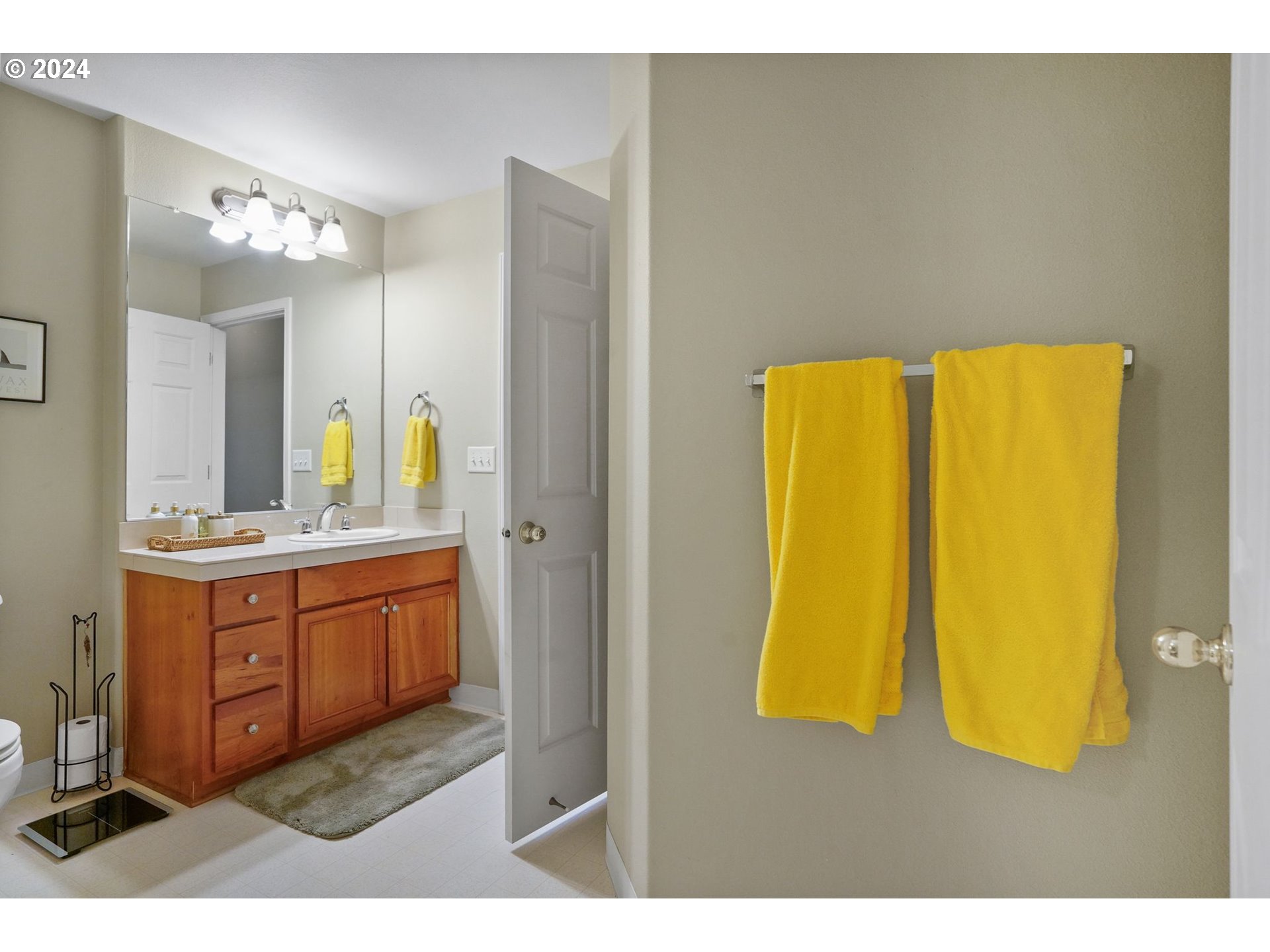 30406 Southwest Ruth Street, Unit 80 Wilsonville, OR 97070 - Photo 24 of 31 Gallery Image 24