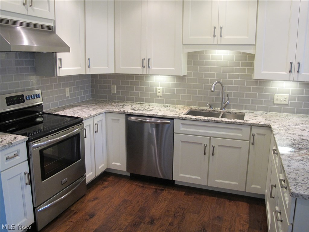 7444 South Cleveland Massillon Road Clinton, OH 44216 - Photo 5 of 26 Gallery Image 5