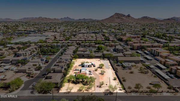 $595,000 | 1851 East Campo Bello Drive, Phoenix, AZ 85022