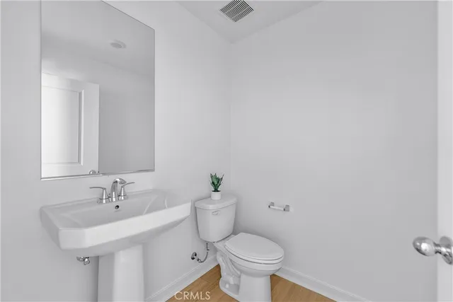 $589,990 | 9423 1/2 North Sepulveda Boulevard, Unit 3, North Hills, CA 91343