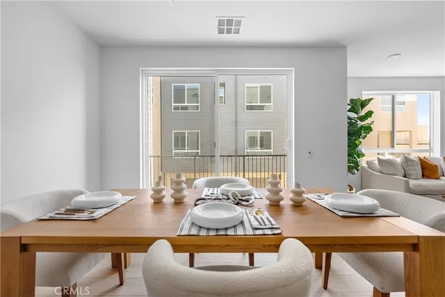 $589,990 | 9423 1/2 North Sepulveda Boulevard, Unit 3, North Hills, CA 91343