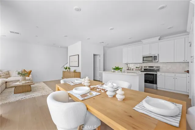 $589,990 | 9423 1/2 North Sepulveda Boulevard, Unit 3, North Hills, CA 91343