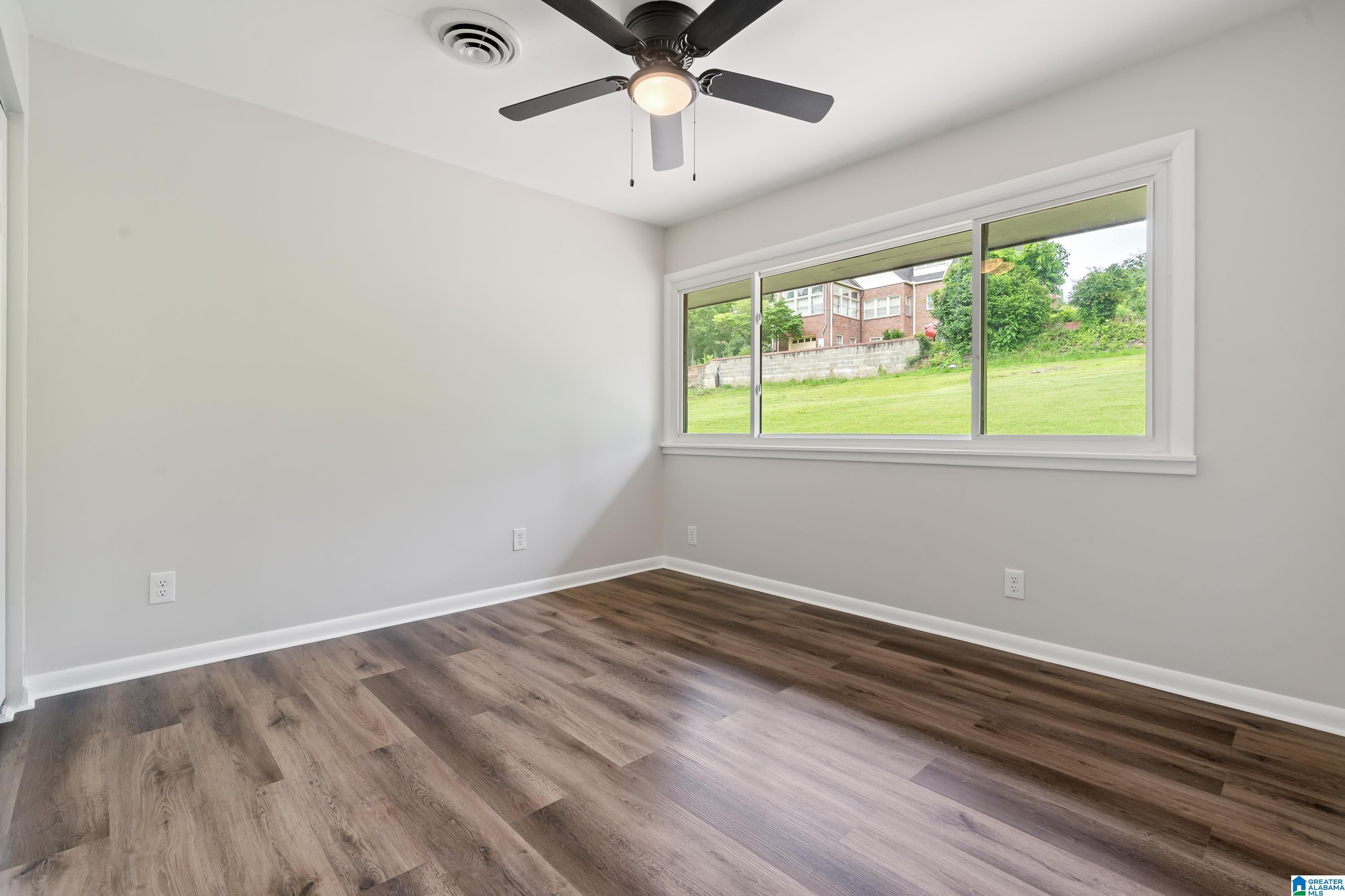 105 Woodland Road Bessemer, AL 35020 - Photo 26 of 38