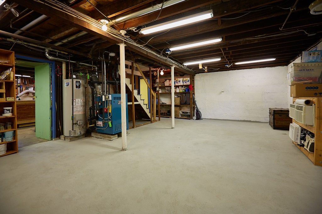 112 Bacon Street Natick, MA 01760 - Photo 19 of 20 a view of a room with gym equipment