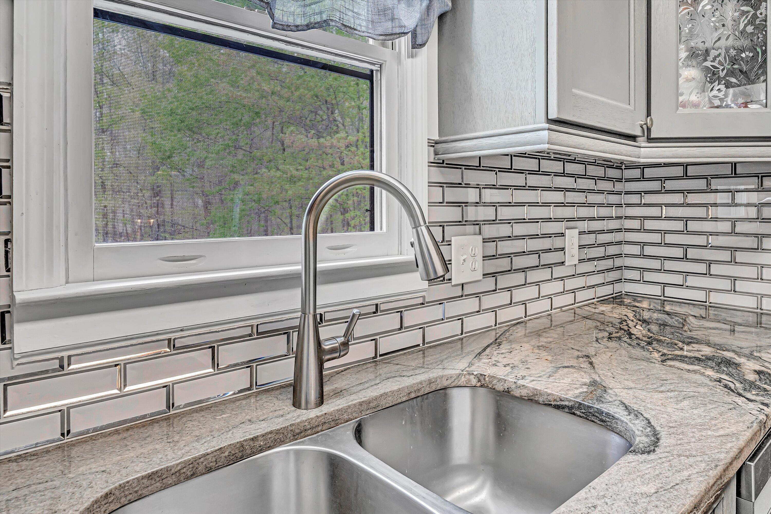 1681 Diamond Hill Road Moneta, VA 24121 - Photo 13 of 47 1681 Diamond Hill Road (18)