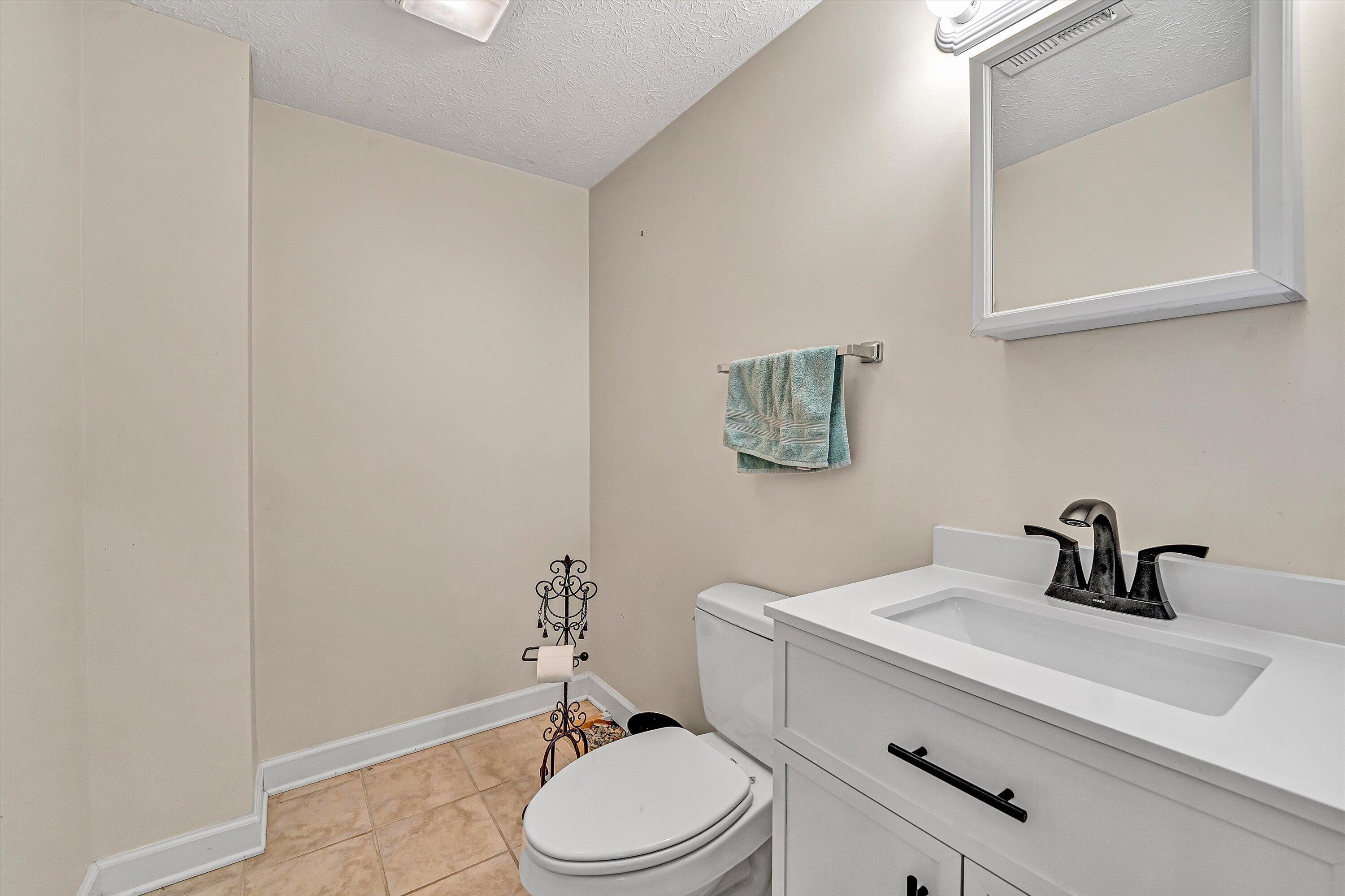 1681 Diamond Hill Road Moneta, VA 24121 - Photo 25 of 47 1681 Diamond Hill Road (31)