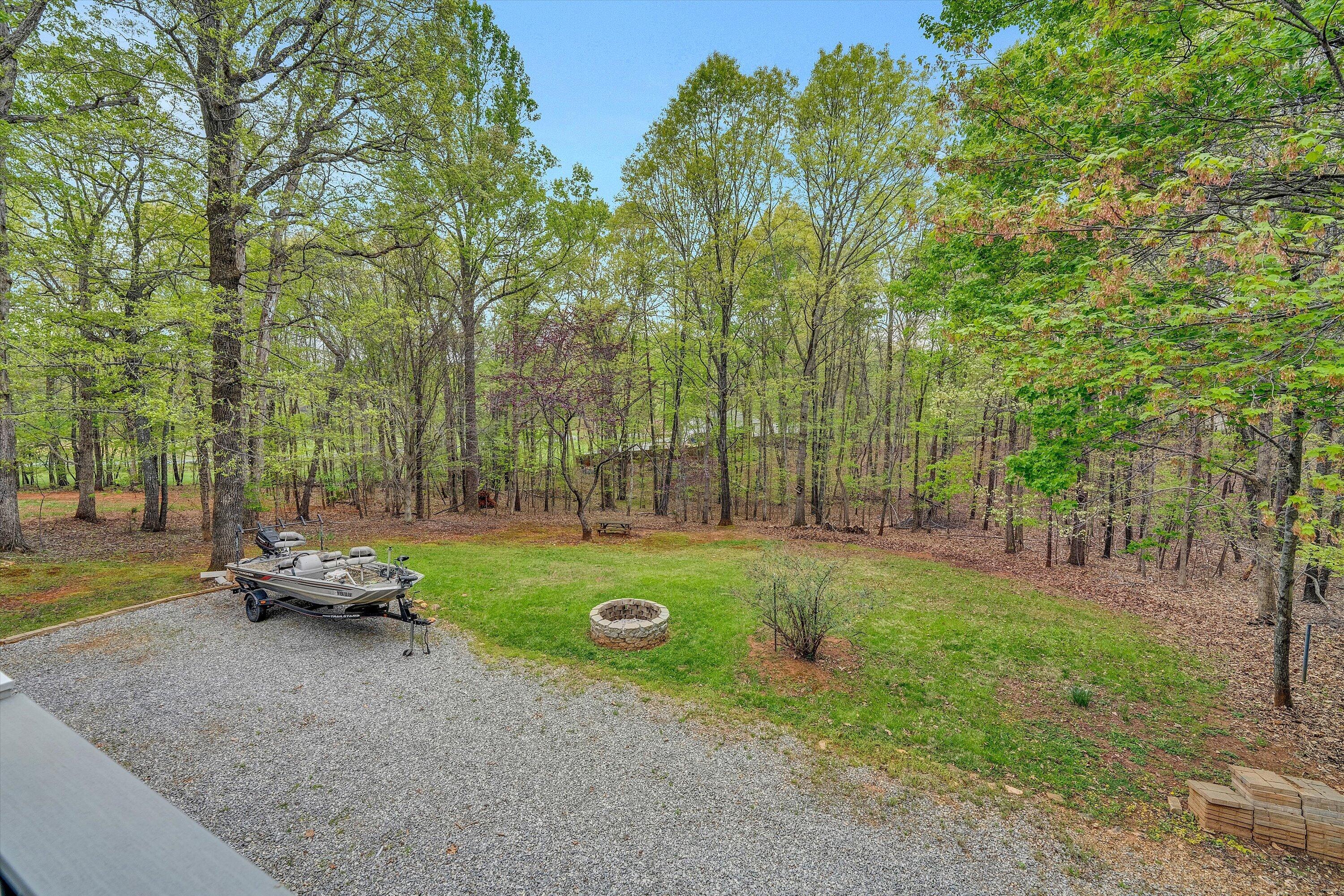 1681 Diamond Hill Road Moneta, VA 24121 - Photo 40 of 47 1681 Diamond Hill Road (46)