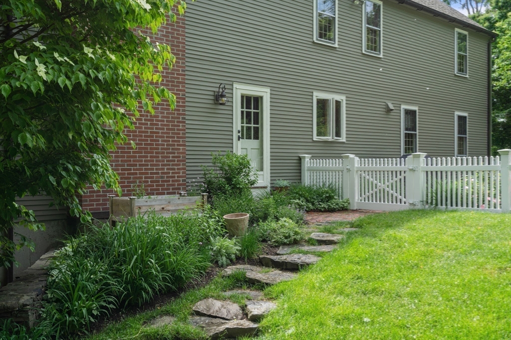 67 Haynes Road Sudbury, MA 01776 - Photo 37 of 42 Gallery Image 37