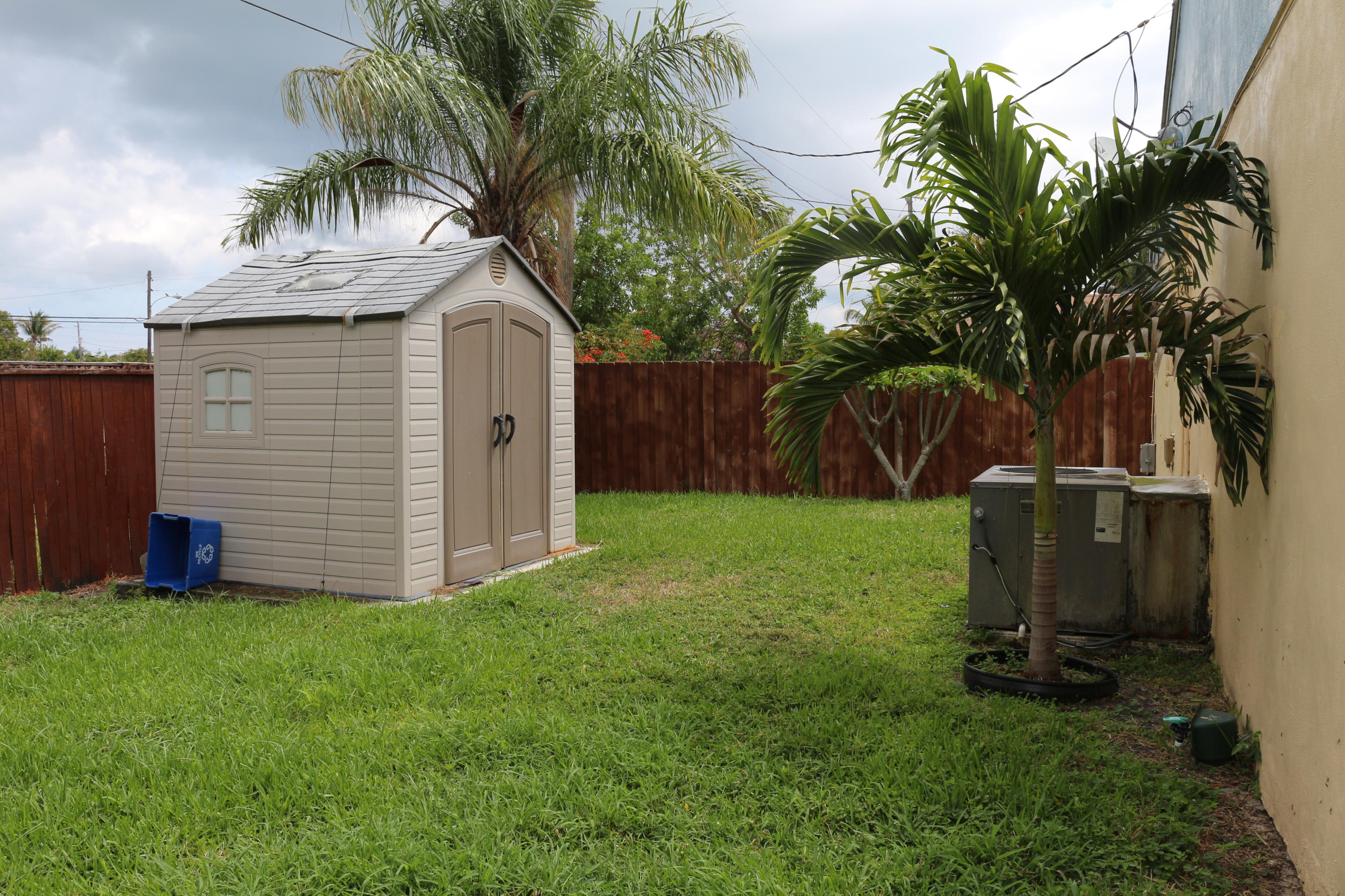 715 Southwest 2nd Court Delray Beach, FL 33444 - Photo 5 of 18 Rear Yard