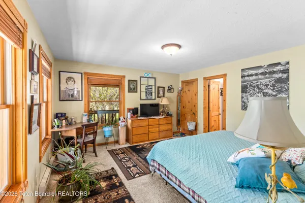 $1,595,000 | 83 Buck Lane, Alpine, WY 83128