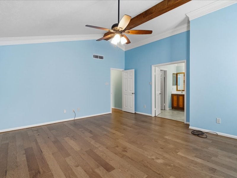 1102 Mabry Mill Road Houston, TX 77062 - Photo 15 of 43 Primary bedroom