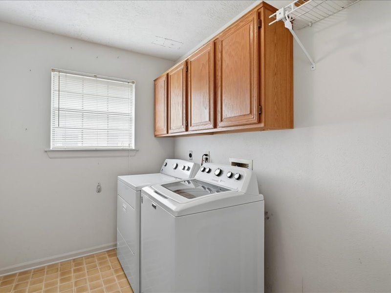 1102 Mabry Mill Road Houston, TX 77062 - Photo 28 of 43 1/2 of laundry room