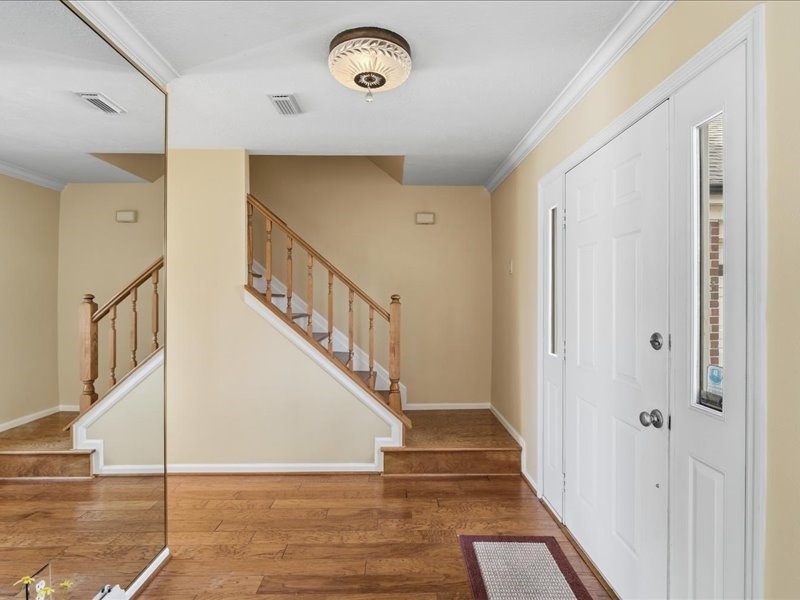 1102 Mabry Mill Road Houston, TX 77062 - Photo 38 of 43 Entry way