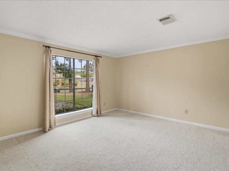 1102 Mabry Mill Road Houston, TX 77062 - Photo 7 of 43 Formal Living