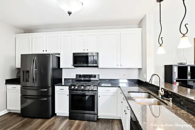 $239,900 | 1774 Sebastian Drive, Unit 1774, Woodstock, IL 60098