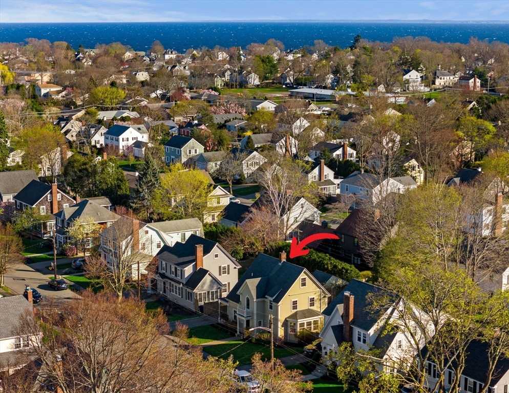 10 Pickwick Road Marblehead, MA 01945 - Photo 3 of 42 an aerial view of multiple house