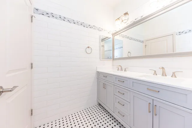 $625,000 | 2965 Kimberley Road, Ann Arbor, MI 48104