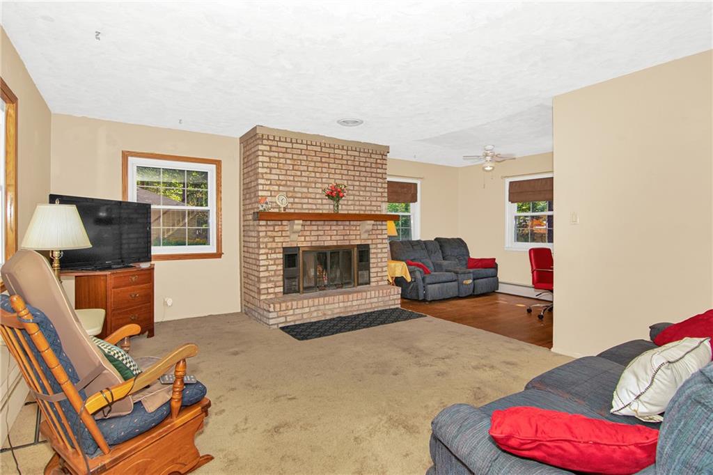 2607 Cardigan Road Indianapolis, IN 46268 - Photo 4 of 30