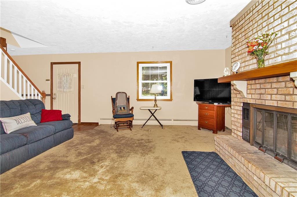 2607 Cardigan Road Indianapolis, IN 46268 - Photo 6 of 30