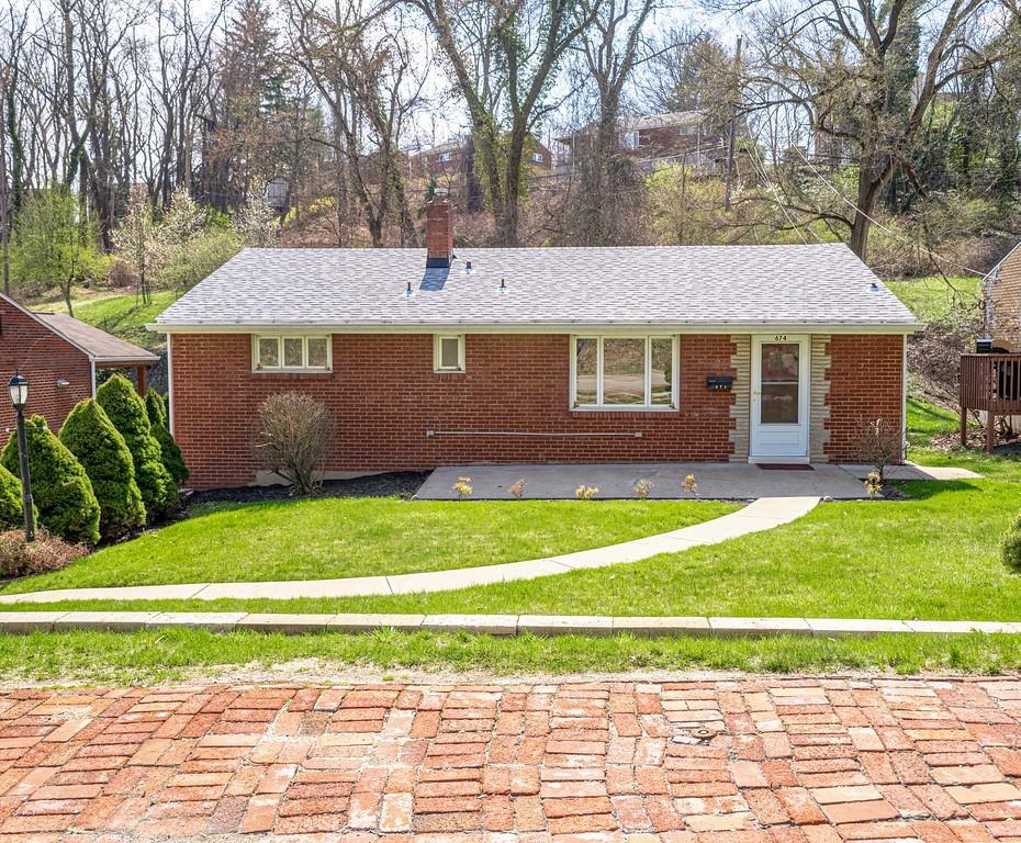 674 Kelso Road Pittsburgh, PA 15243 - Photo 1 of 23
