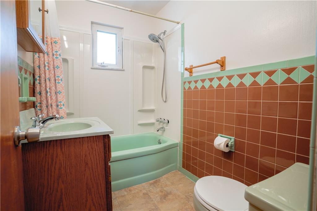 674 Kelso Road Pittsburgh, PA 15243 - Photo 11 of 23