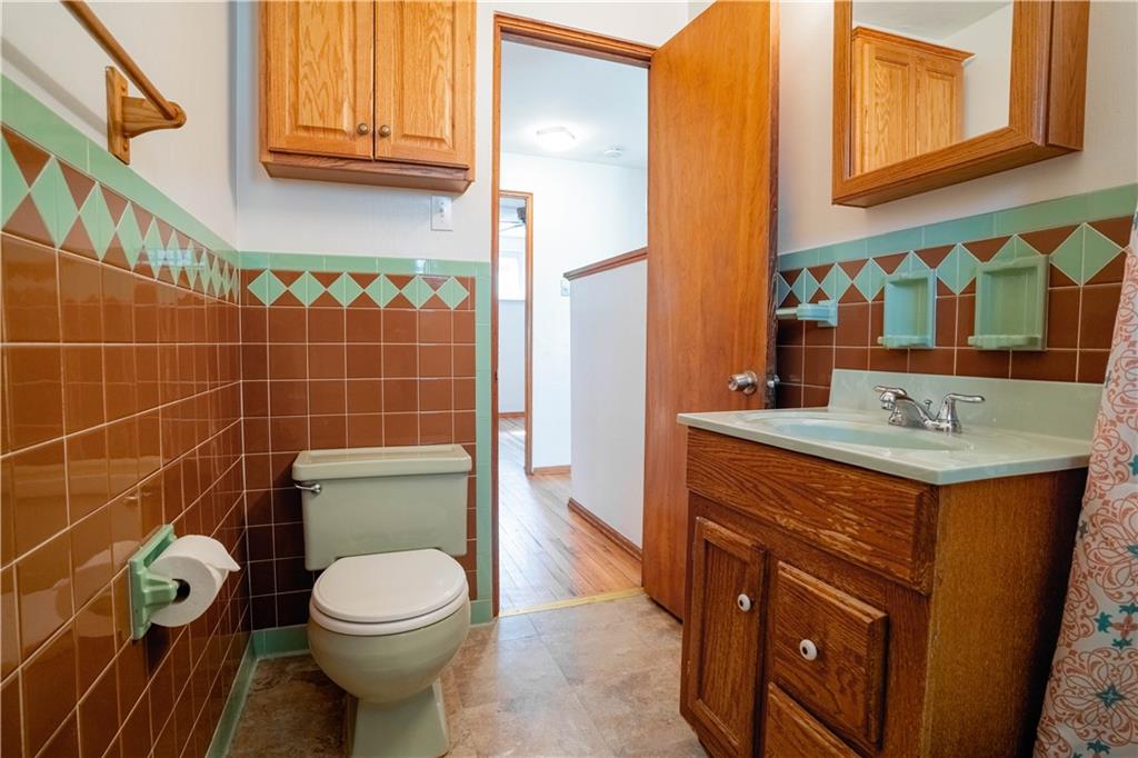 674 Kelso Road Pittsburgh, PA 15243 - Photo 12 of 23