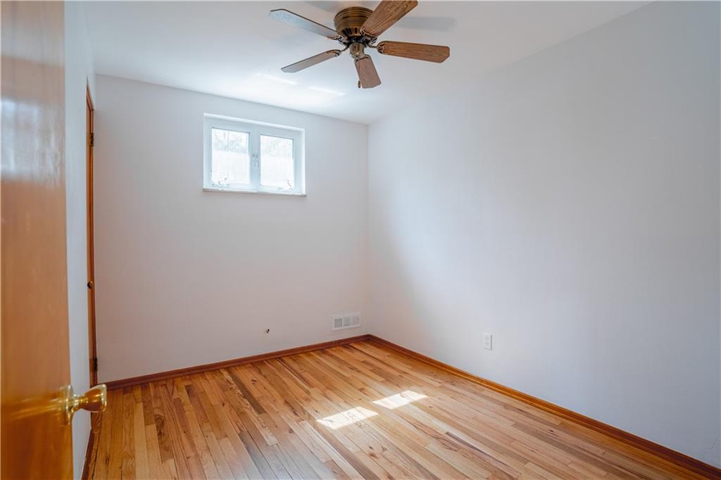 674 Kelso Road Pittsburgh, PA 15243 - Photo 10 of 23