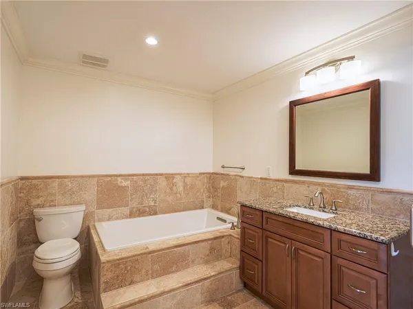 $2,750 | 2847 Aintree Lane, Unit A101, Naples, FL 34112
