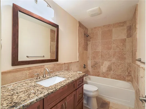 $2,750 | 2847 Aintree Lane, Unit A101, Naples, FL 34112