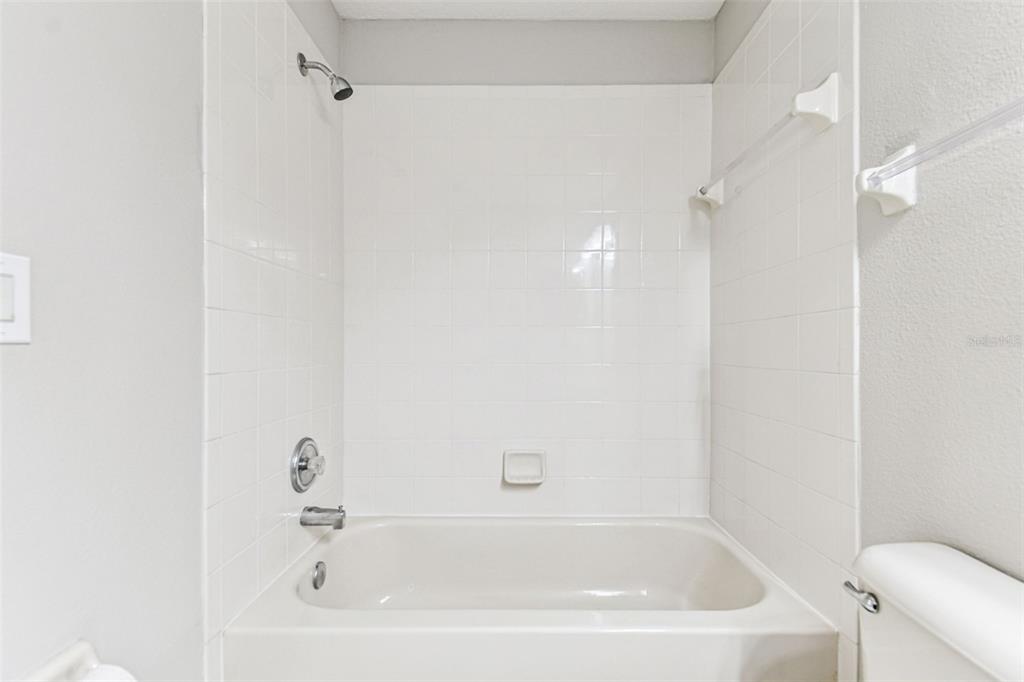 11651 Declaration Drive Tampa, FL 33635 - Photo 31 of 43